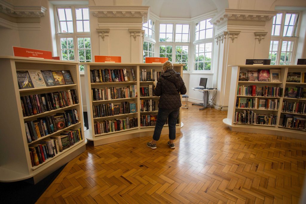 Llandudno Library