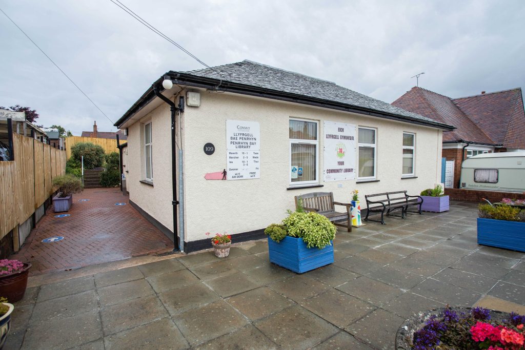 Penrhyn Bay Library